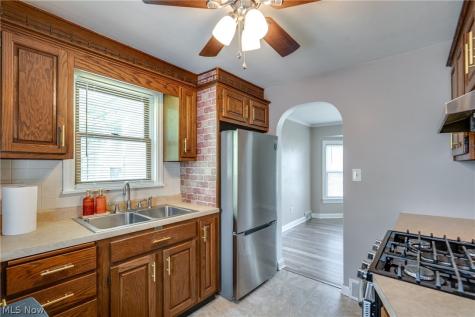 1307 Plymouth Street NW Massillon OH 44646