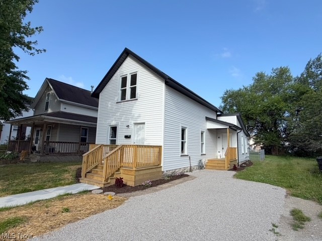 404 5th Street NW New Philadelphia OH 44663