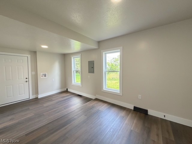 404 5th Street NW New Philadelphia OH 44663