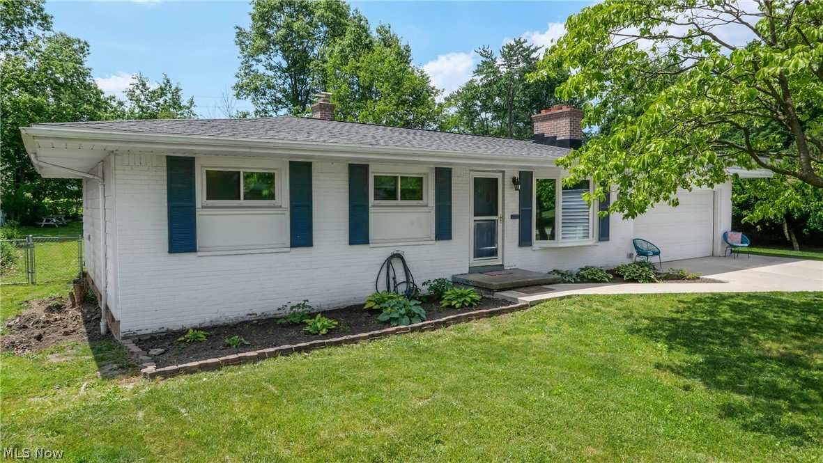 718 Starlight Drive Seven Hills OH 44131