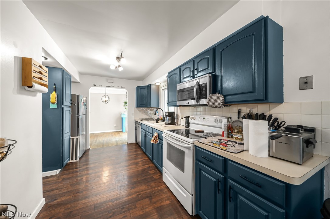 718 Starlight Drive Seven Hills OH 44131