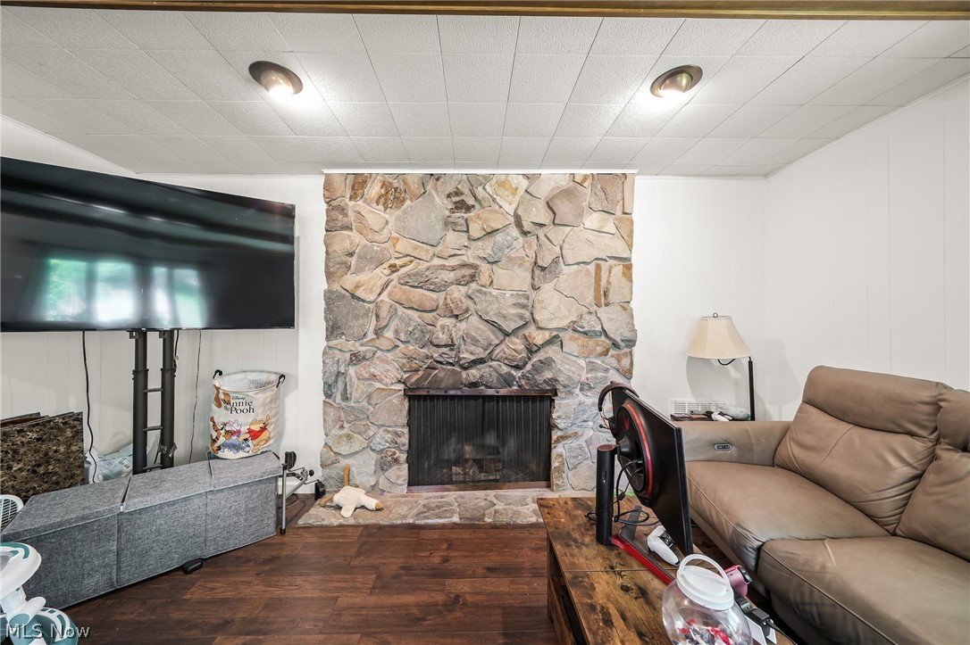 718 Starlight Drive Seven Hills OH 44131