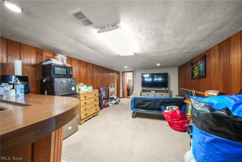 718 Starlight Drive Seven Hills OH 44131