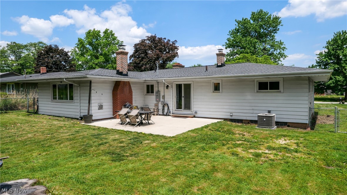 718 Starlight Drive Seven Hills OH 44131