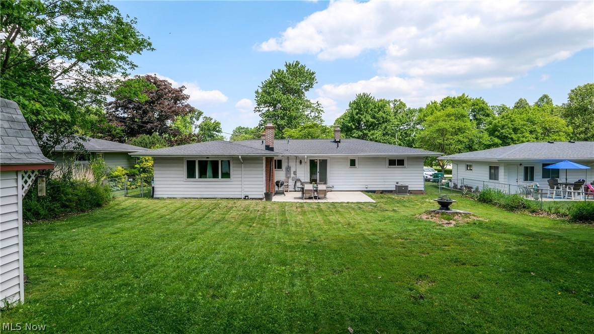 718 Starlight Drive Seven Hills OH 44131