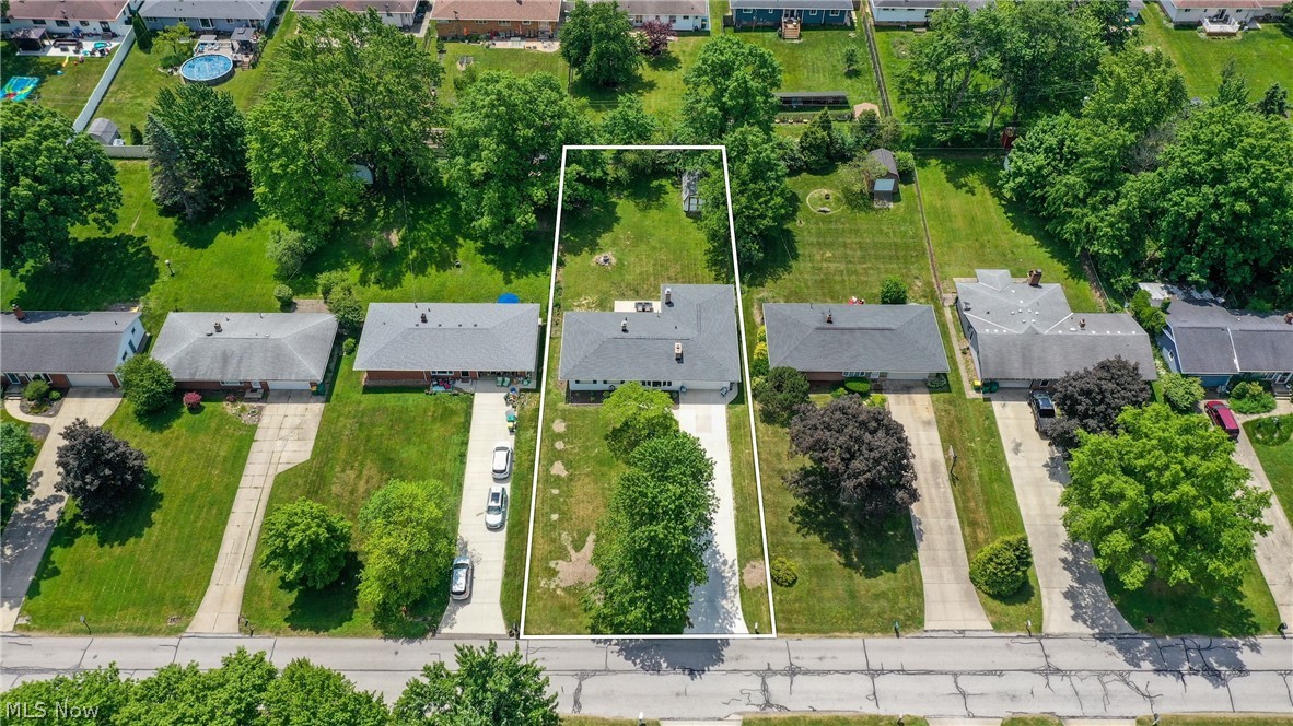 718 Starlight Drive Seven Hills OH 44131