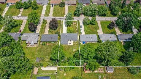 718 Starlight Drive Seven Hills OH 44131