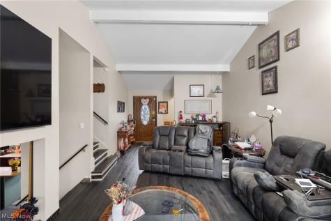 5142 E Berkshire Drive E North Olmsted OH 44070