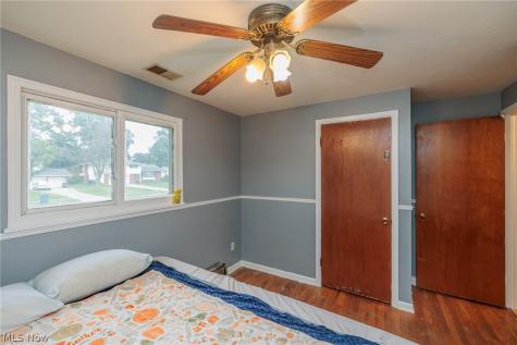 5142 E Berkshire Drive E North Olmsted OH 44070
