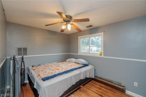5142 E Berkshire Drive E North Olmsted OH 44070