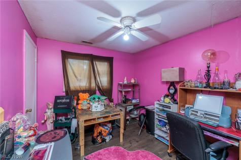 5142 E Berkshire Drive E North Olmsted OH 44070