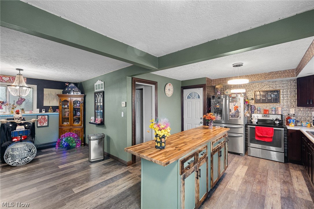 5142 E Berkshire Drive E North Olmsted OH 44070