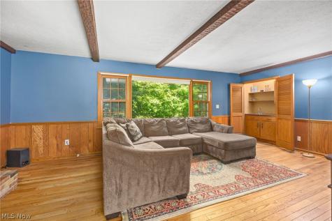 2197 Thurmont Road Akron OH 44313
