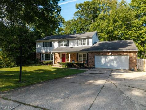 2197 Thurmont Road Akron OH 44313