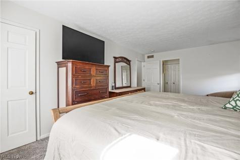 2197 Thurmont Road Akron OH 44313