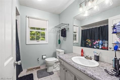 2197 Thurmont Road Akron OH 44313