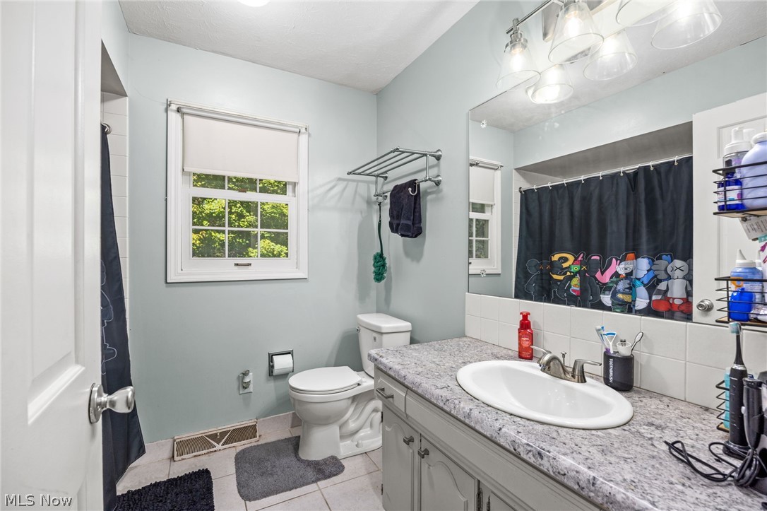 2197 Thurmont Road Akron OH 44313