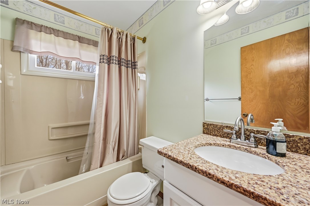 7156 Chestnut Ridge Road Hubbard OH 44425