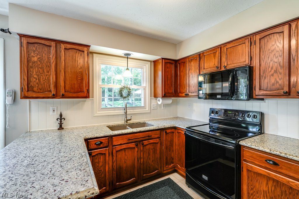 1314 Sharonbrook Drive Twinsburg OH 44087