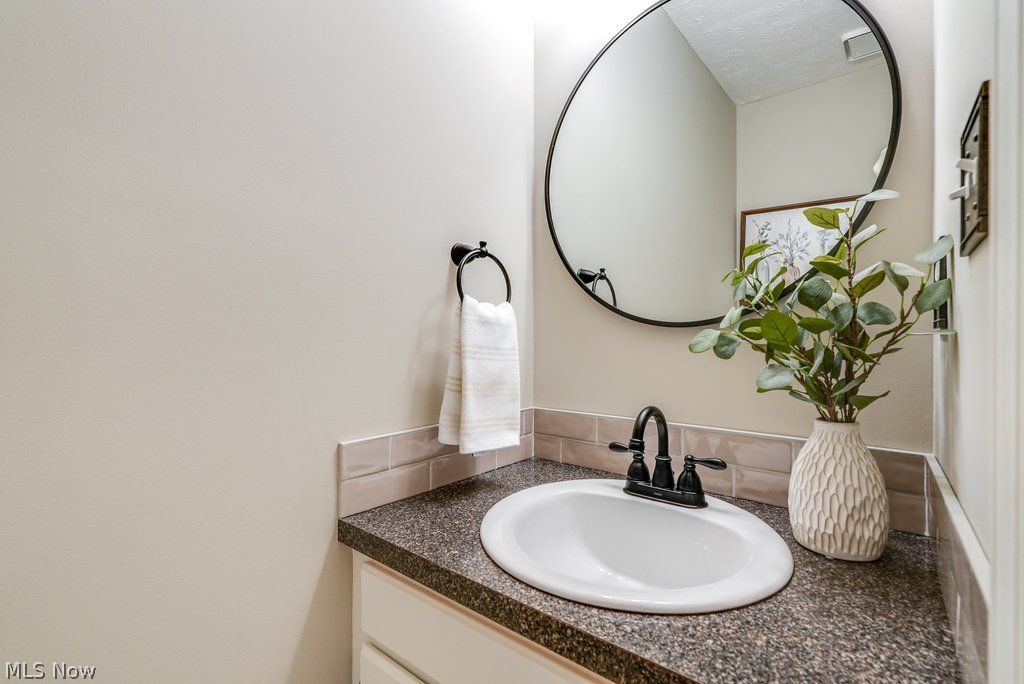 1314 Sharonbrook Drive Twinsburg OH 44087