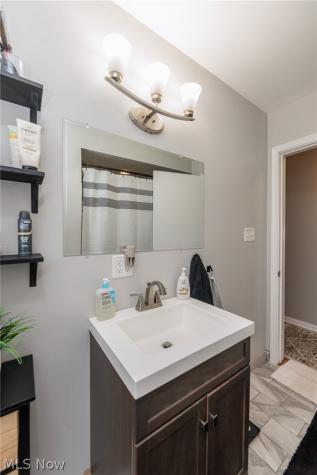 88 E Catawba Avenue Akron OH 44301