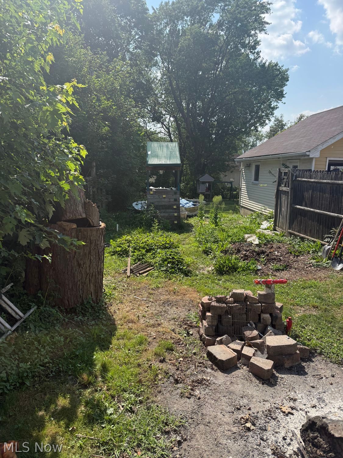 404 Bonnie Brae Avenue SE Warren OH 44484