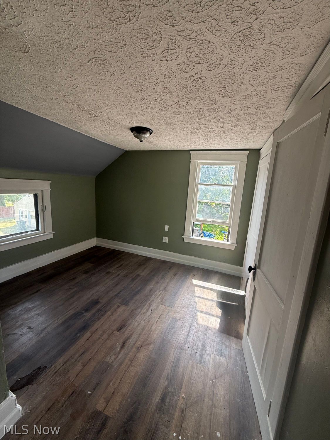 404 Bonnie Brae Avenue SE Warren OH 44484