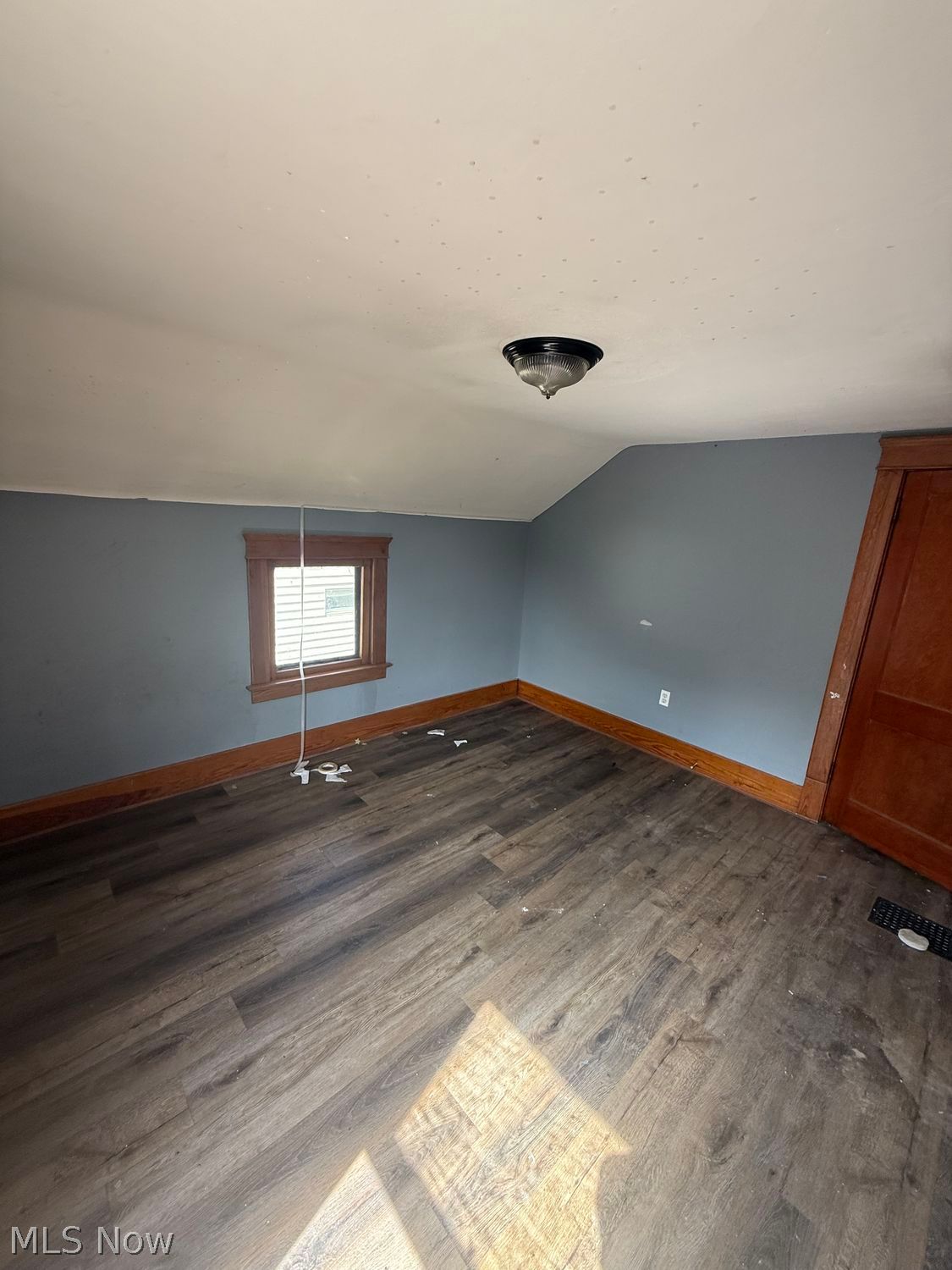 404 Bonnie Brae Avenue SE Warren OH 44484