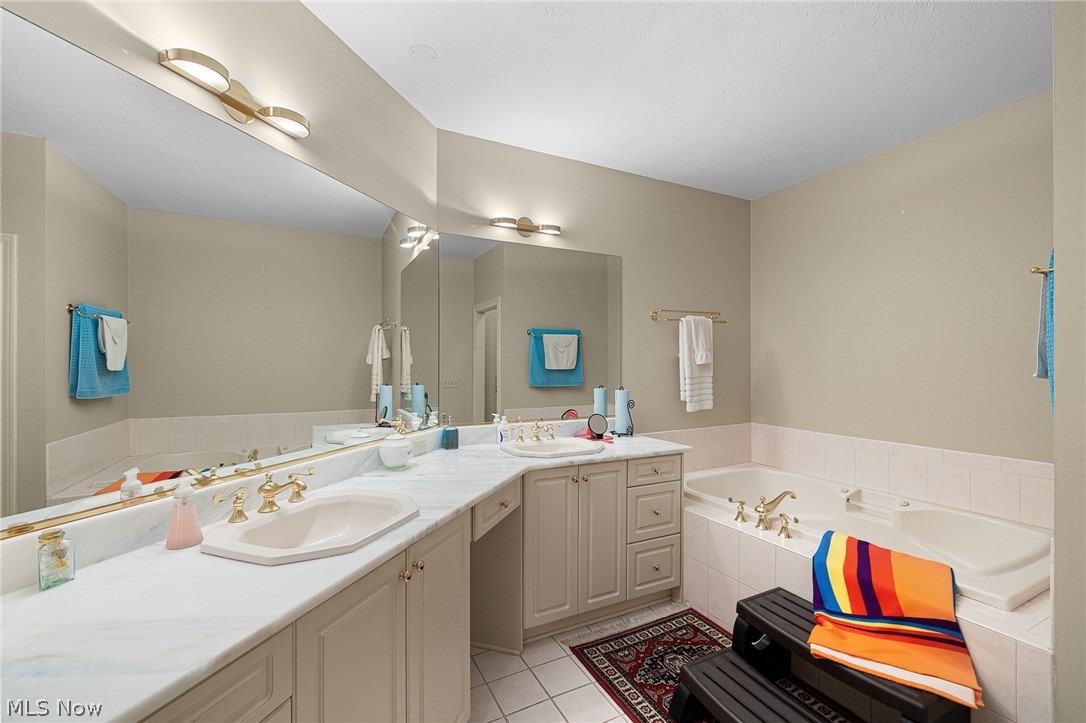 71 Haskell Drive Bratenahl OH 44108