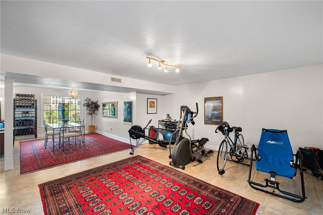 71 Haskell Drive Bratenahl OH 44108