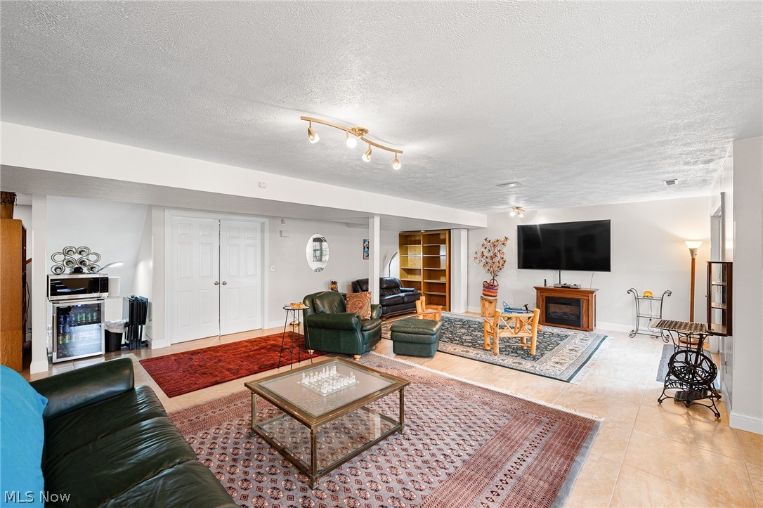 71 Haskell Drive Bratenahl OH 44108