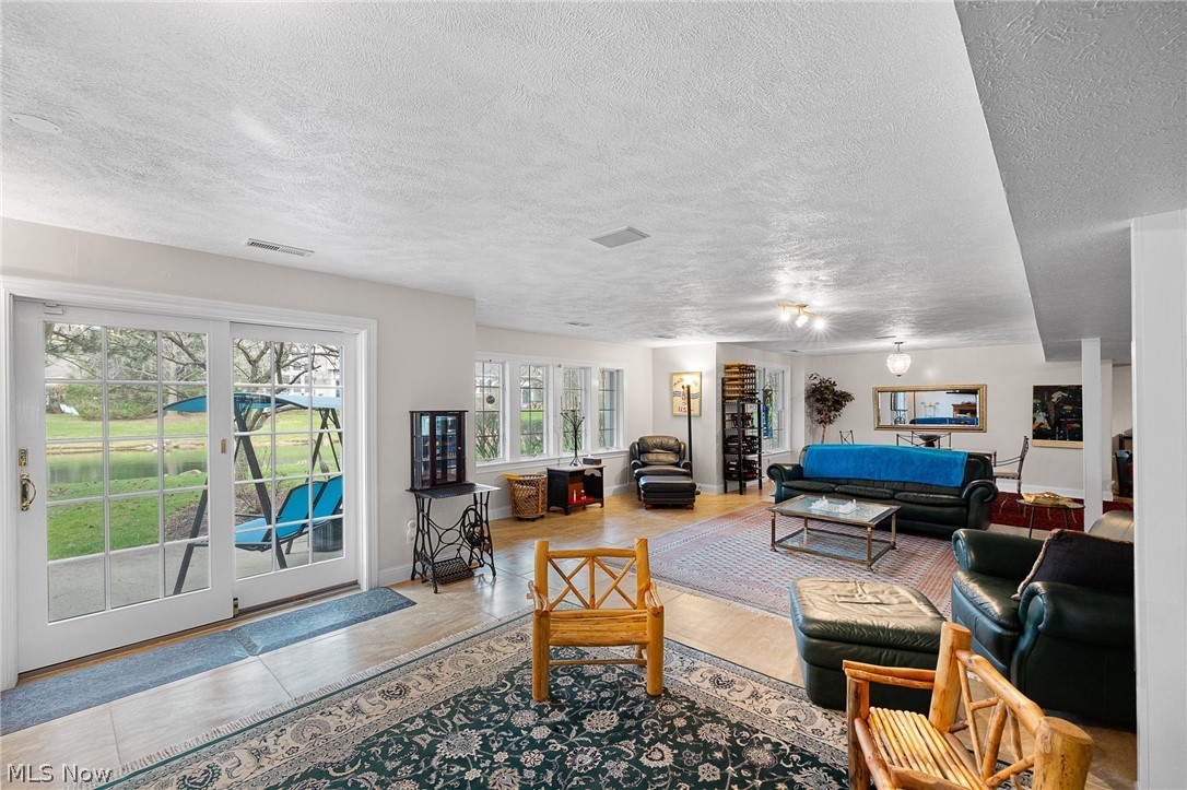 71 Haskell Drive Bratenahl OH 44108