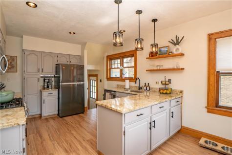 2416 4th Street Cuyahoga Falls OH 44221