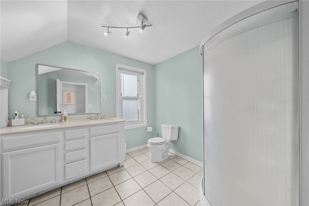 3720 Revere Court Cleveland OH 44109