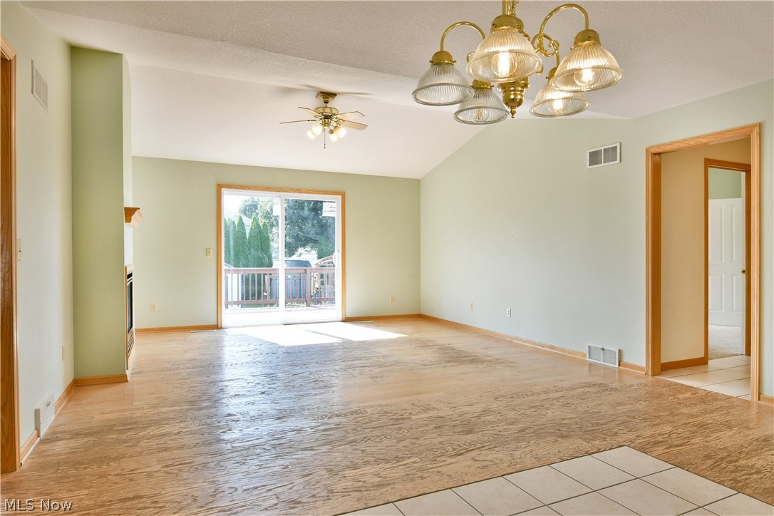 10420 Carrie Drive New Middletown OH 44442
