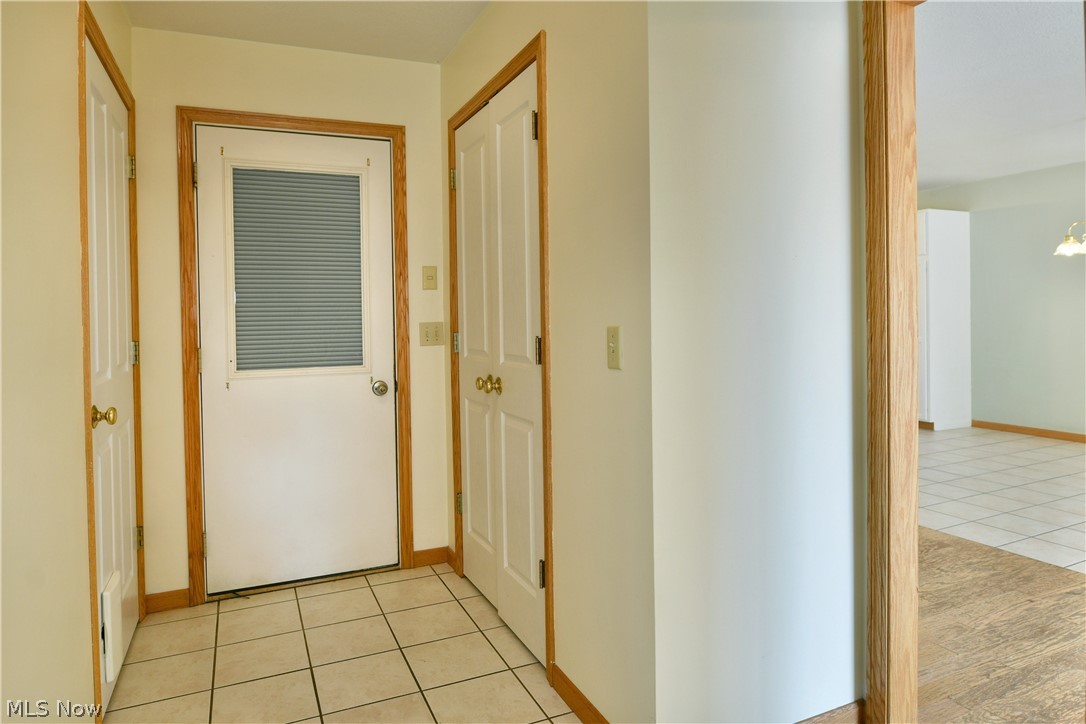 10420 Carrie Drive New Middletown OH 44442