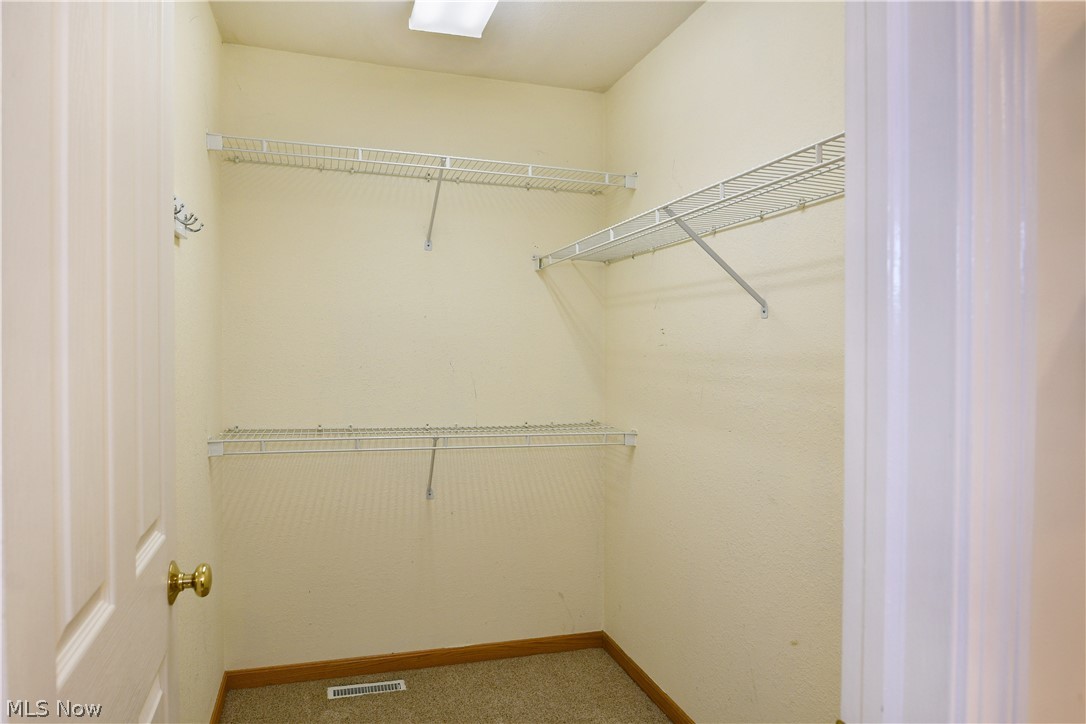 10420 Carrie Drive New Middletown OH 44442