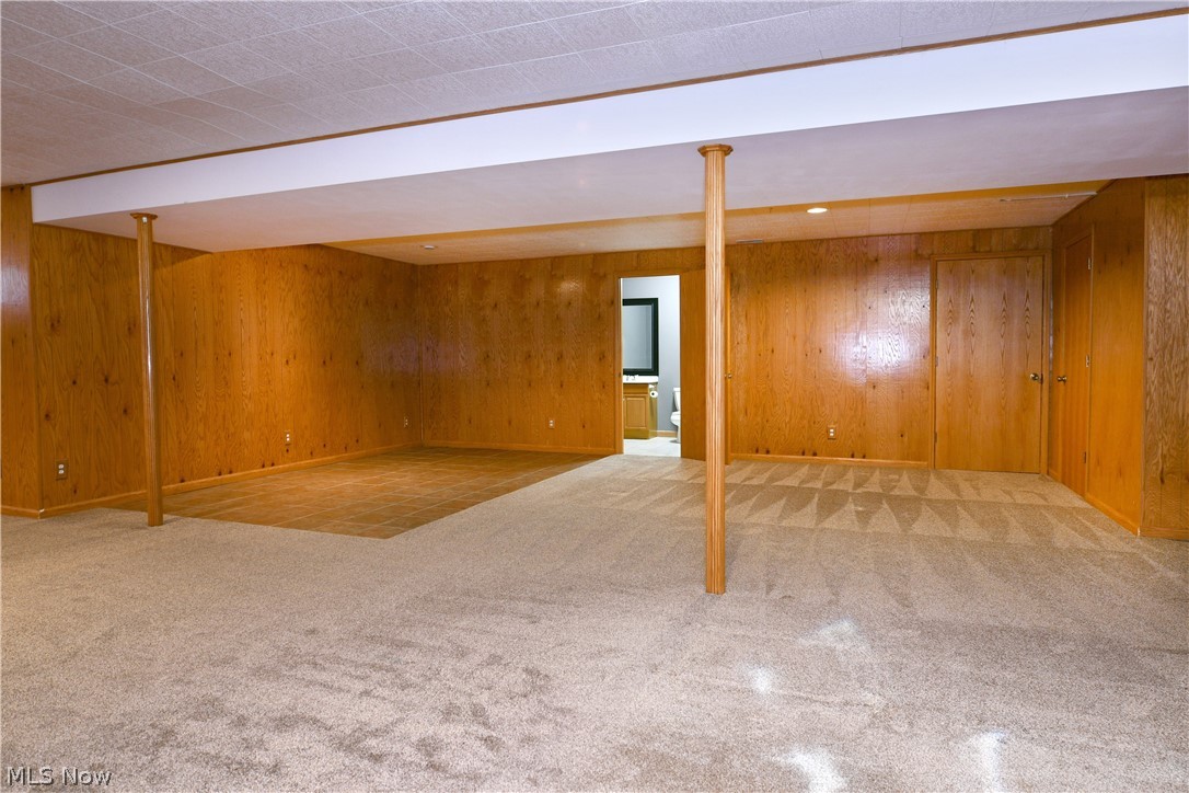 10420 Carrie Drive New Middletown OH 44442