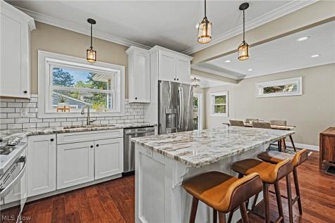 1596 Orchard Grove Avenue Lakewood OH 44107
