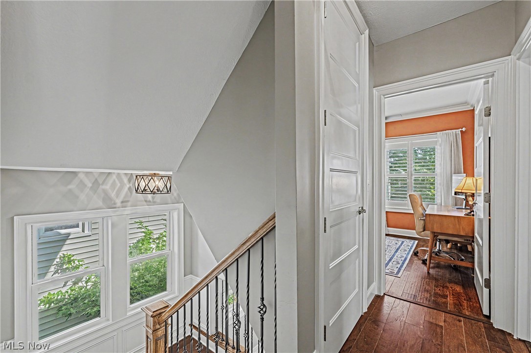 1596 Orchard Grove Avenue Lakewood OH 44107