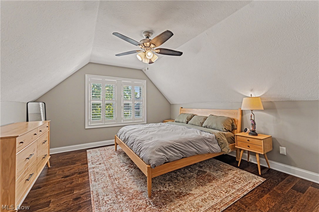 1596 Orchard Grove Avenue Lakewood OH 44107