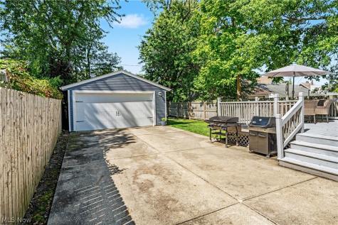 1596 Orchard Grove Avenue Lakewood OH 44107