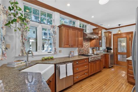 1836 Cadwell Avenue Cleveland Heights OH 44118