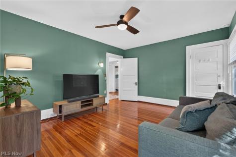 1836 Cadwell Avenue Cleveland Heights OH 44118