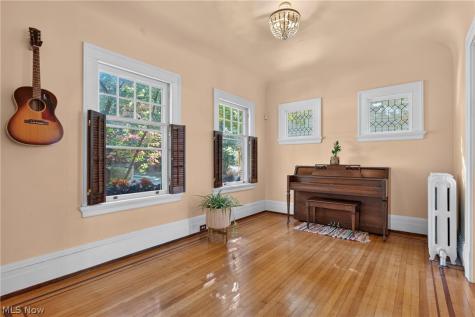 1836 Cadwell Avenue Cleveland Heights OH 44118
