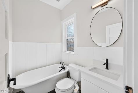 3925 Bridge Avenue Cleveland OH 44113