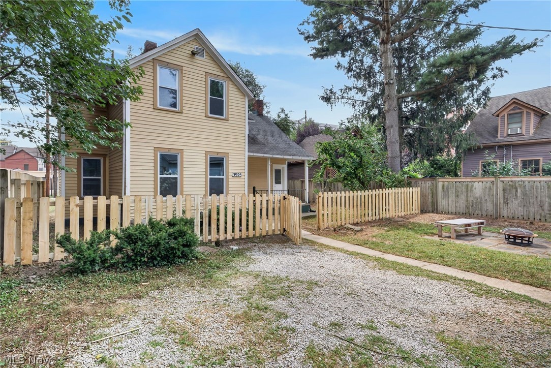 3925 Bridge Avenue Cleveland OH 44113
