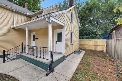 3925 Bridge Avenue Cleveland OH 44113