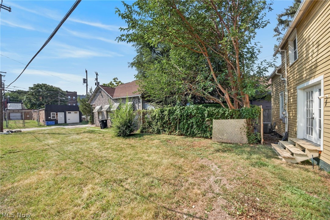 3925 Bridge Avenue Cleveland OH 44113