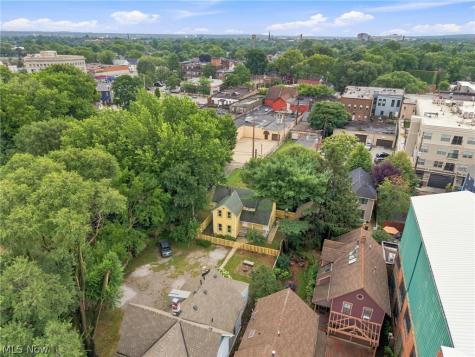 3925 Bridge Avenue Cleveland OH 44113
